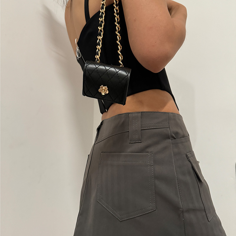 Luxury Designer Girdle Chain B - огляд і ціна Luxury Bags Denim