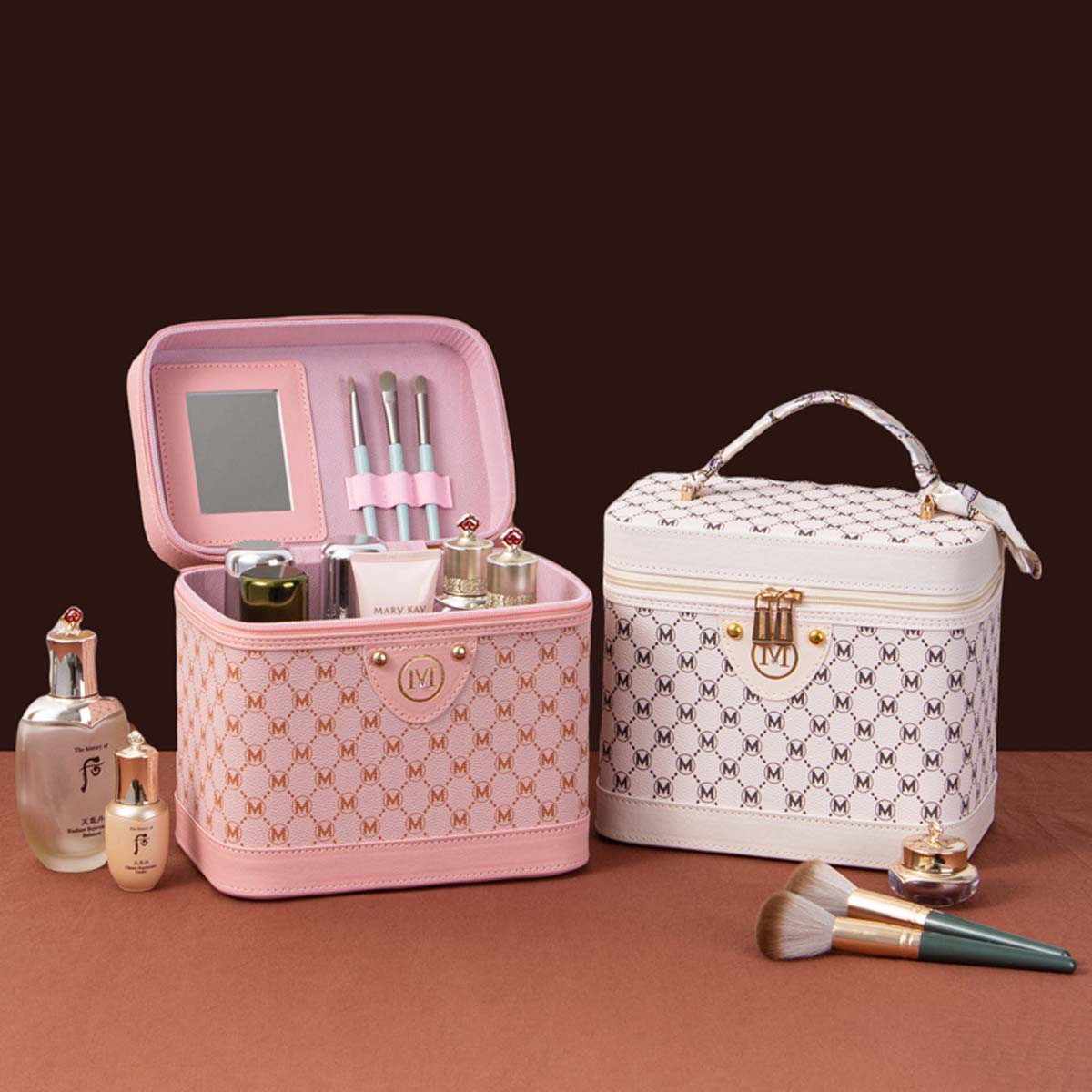New retro oversized makeup bag - огляд і ціна Luxury Bags Gucci