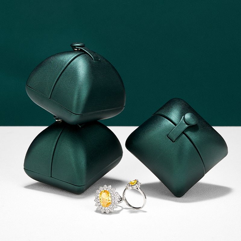 Luxury Dark Green Ring Box Pre - огляд і ціна Luxury Bags List