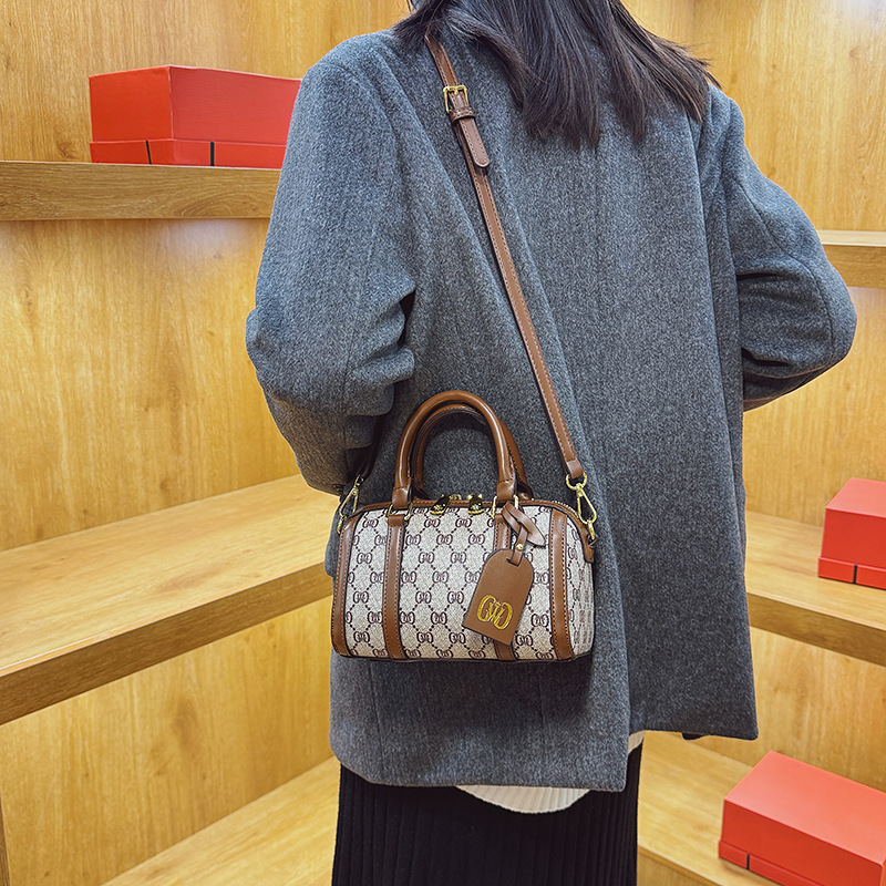 Bags Women's niche light luxur - огляд і ціна Luxury Bags Gr