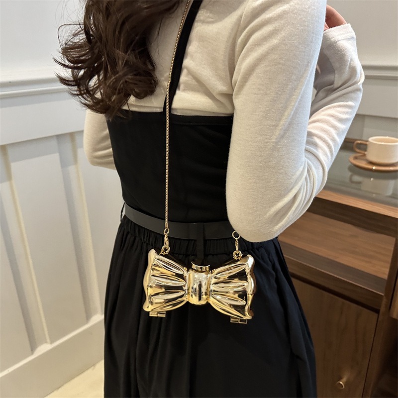 Luxury Fashion Metal Mini Hand - огляд і ціна Luxury Bags Vendor